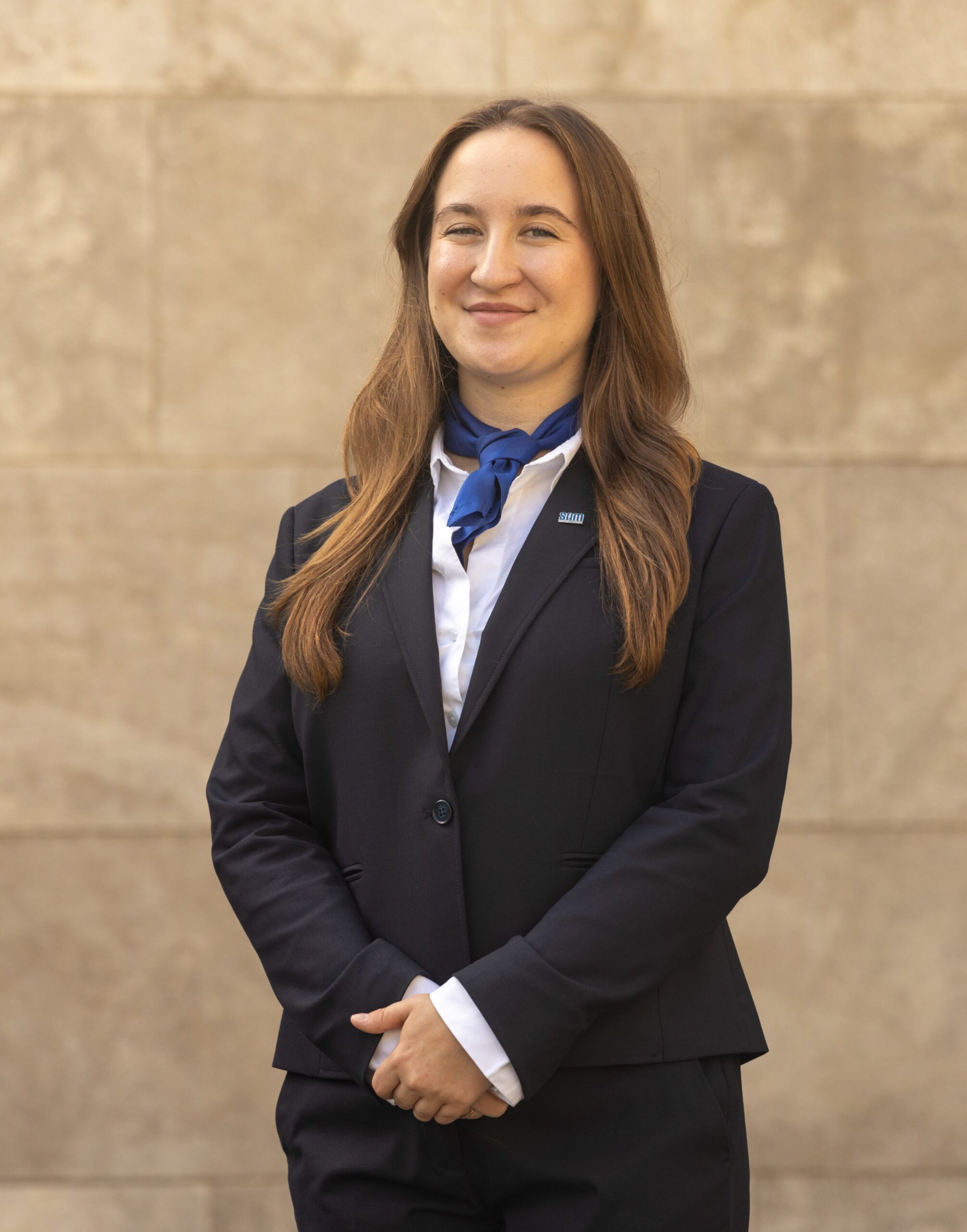 💙MEET THE BOARD💙
Hey everyone! My name is Ema Janošťaková, I am 22 years old and currently in my 3rd year of Global Law. This year I am excited to be the Promo Officer of the 32 Board of Student Party SAM.
As the Promo Officer I will be responsible for the PR of the foundation and MZV, as well as of the PR committee.
I look forward to meeting you all and to everything this year has to offer! If you have any questions or just want to come say hi, you can find me at the SAM office (Esplanade E206). 💙